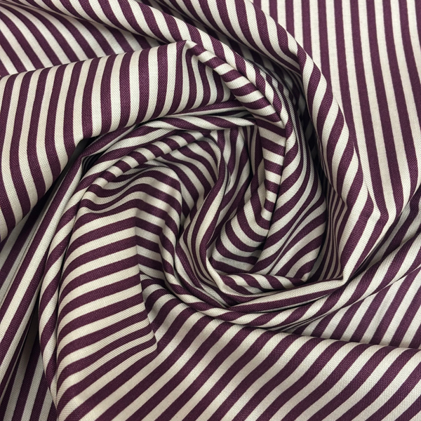 Tela Estampada de 100% Algodón 44" Rayas Finas, Sangría - 1 yarda