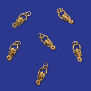 Dije de Escorpión Stainless Steel con Baño en Oro 18kt, 23mm - 1 pieza