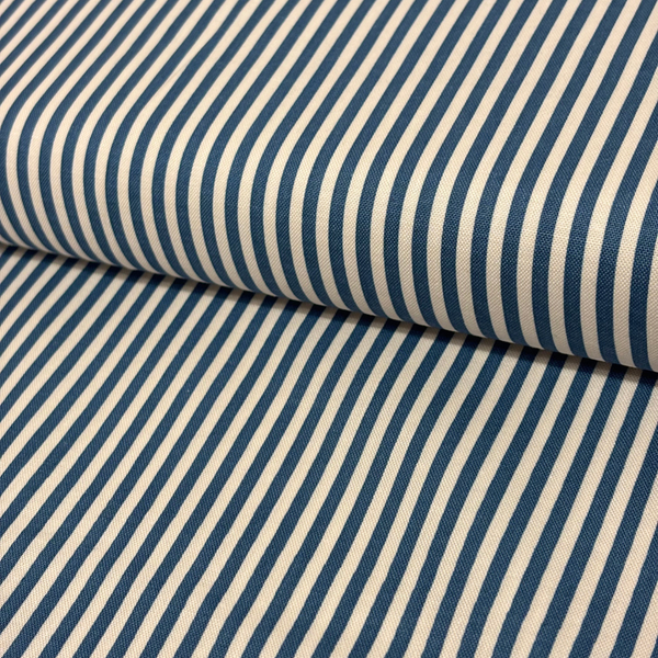 Tela Estampada de 100% Algodón 44" Rayas Finas, Coastal Blue- 1 yarda
