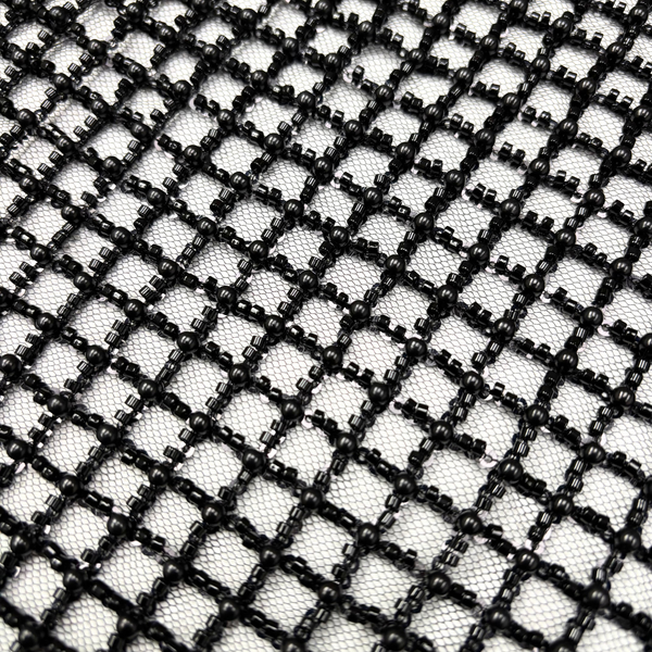 Tela Tulle de Encaje Bordada 65", Negro - 1 yarda