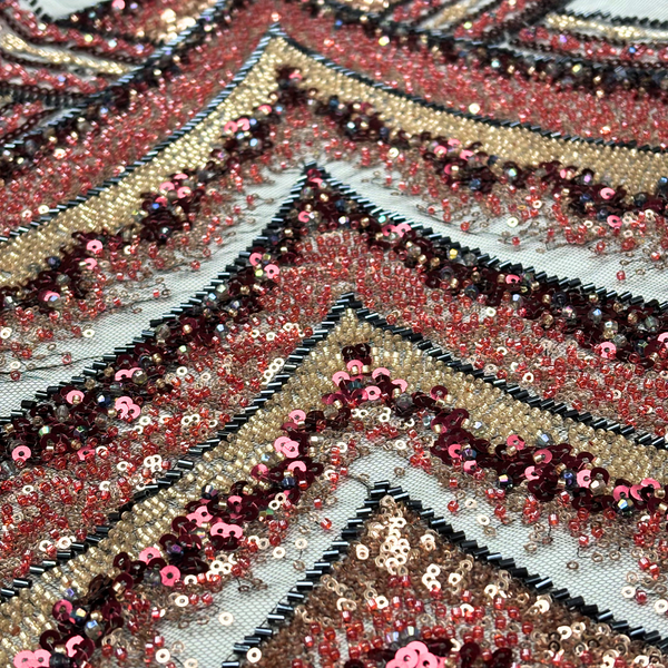 Tela Tulle de Encaje Bordada 65”, Negro / Rojo / Dorado - 1 yarda
