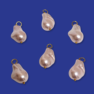 Dije de Perla Barroca Sintética Stainless Steel con Baño en Oro 18kt, 25mm - 1 pieza