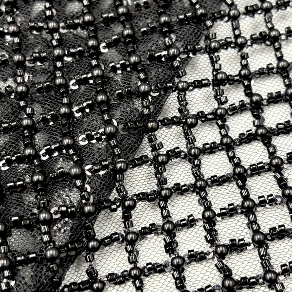 Tela Tulle de Encaje Bordada 65", Negro - 1 yarda