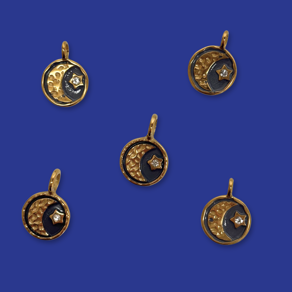Dije de Luna y Estrella Stainless Steel con Baño en Oro 18kt, 18mm - 1 pieza