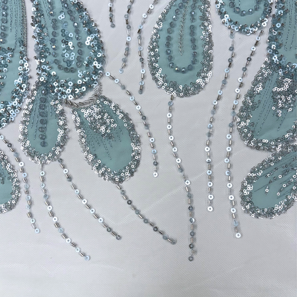 Tela Tulle de Encaje Bordada 65”, Azul Claro - 1 yarda
