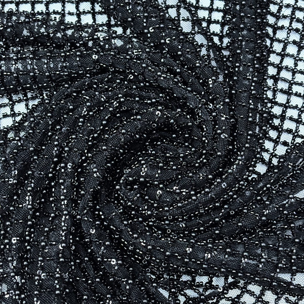 Tela Tulle de Encaje Bordada 65", Negro - 1 yarda