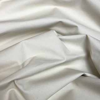 Tela Blackout 54'' 100% Poliéster, Ivory - 1 yarda