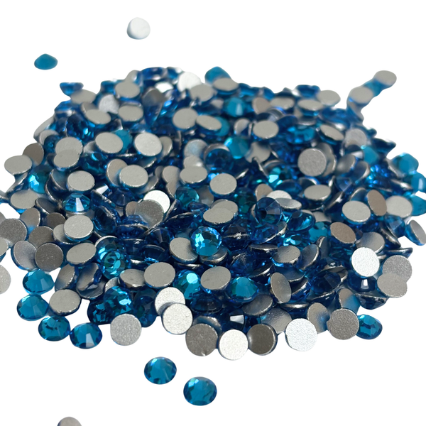 Flatbacks Rhinestones SS20, Azul Capri - 1440 piezas