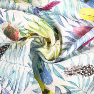 Tela Hilo 100% Estampada 58", Hojas y Plumas - 1 yarda