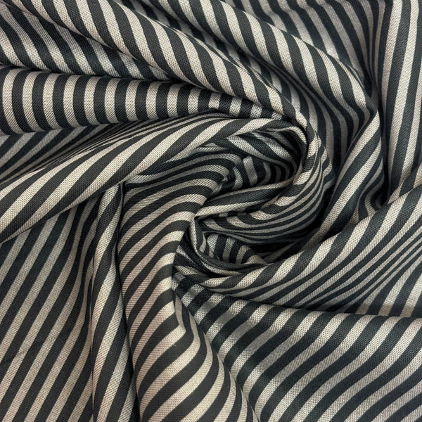 Tela Estampada de 100% Algodón 44" Rayas Finas, Negro / Gris - 1 yarda