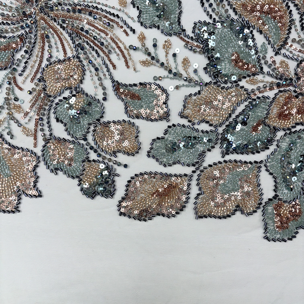 Tela Tulle de Encaje Bordada 65", Sage - 1 yarda