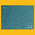 Self Healing Cutting Mat: 12" x 8.5" Approx.