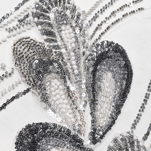 Tela Tulle de Encaje Bordada 65", Gris - 1 yarda