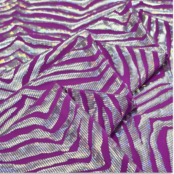 Tela Licra Holográfica 60", Estampado de Zebra Violeta y Plateado - 1 yarda