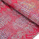 Tela Licra Holográfica 60", Estampado de Cocodrilo Rojo y Plateado - 1 yarda