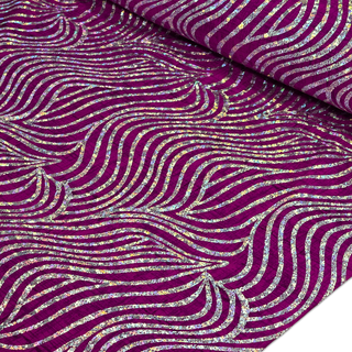 Tela Licra Holográfica 60", Estampado Ondulado Magenta y Plateado - 1 yarda
