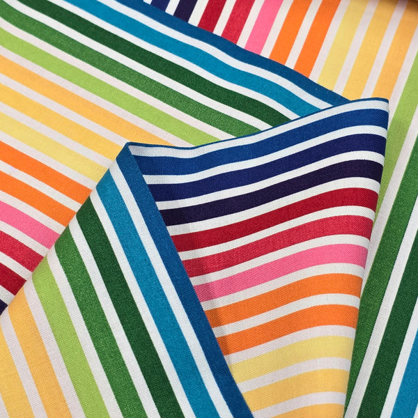 Tela Estampada de 100% Algodón 44/45" Líneas de Arcoiris - 1 yarda