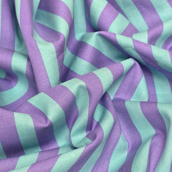Tela Estampada de 100% Algodón 44" Rayas, Petunia - 1 yarda