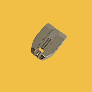 Prensatelas Metálico para "Zipper" Invisible y Dobladillos Finos - 1 pieza