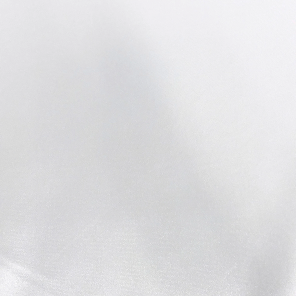 Tela Bright Satin 60", 1 yarda - Blanco