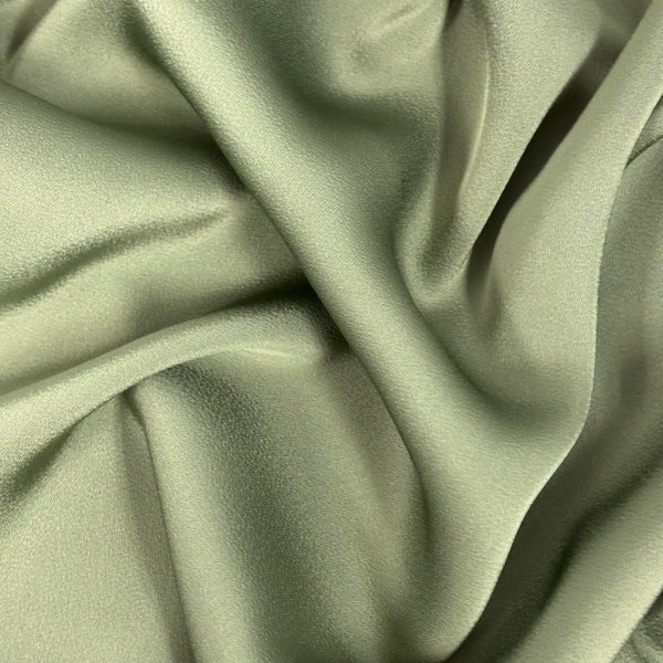 Tela Charmeuse 58", 1 yarda - Verde Pálido