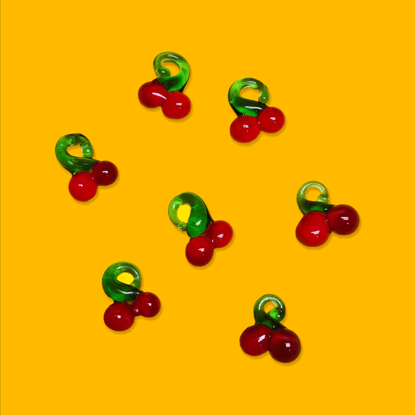 Cherry Lampwork Charm / Dije de Cereza en Vidrio - 12mm