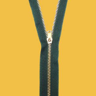 Zipper de metal de 7"- Verde Monte