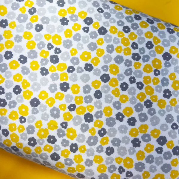Flannel / Bayeta- Yellow Flowers, 100% Cotton Flannel 43/44" Wide; 1 yard