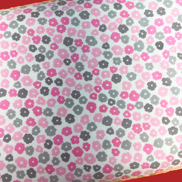 Flannel / Bayeta- Pink Flowers, 100% Cotton Flannel 43/44" Wide; 1 yard