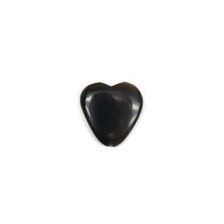 Black Horn Heart, 21mm; 1 piece