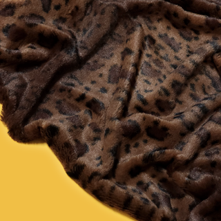 Brown Animal Print, Faux Fur Fabric / Tela de Peluche - 60" Wide