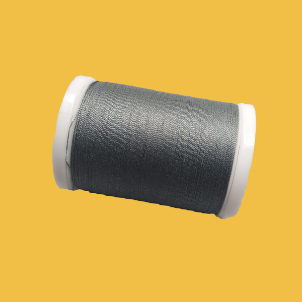 Dual Duty Sewing Thread; All Purpose, Light Gray/ Hilo de coser color gris claro